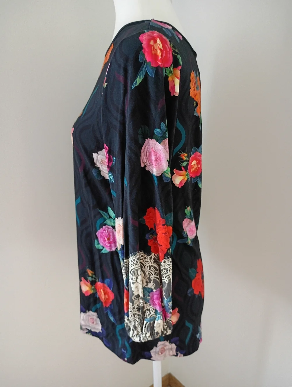 Johnny Was Rose Lace Puff Sleeve Top NWT Size Small
